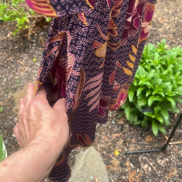 Stretchy Floral/Botanical Print Dress - Picture 13 of 15